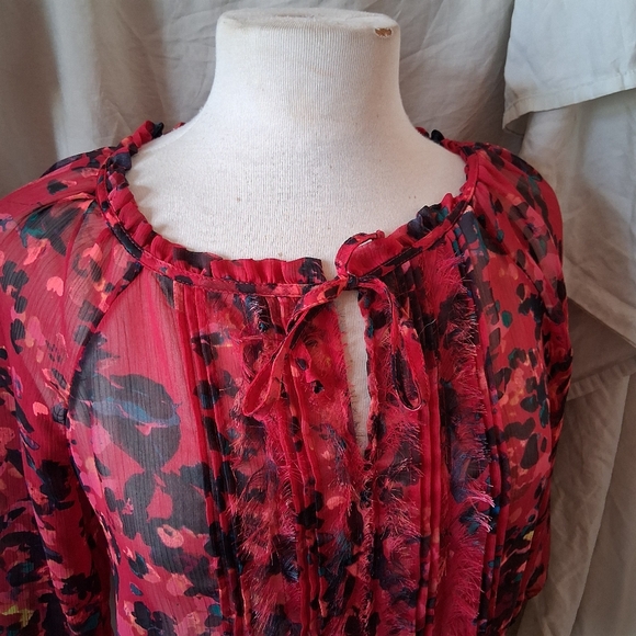 Express red floral blouse with ruffle details and tie front small  #floralblouse - Picture 2 of 7